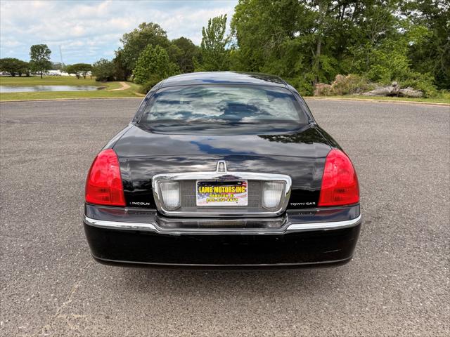 2007 Lincoln Town Car Designer Series