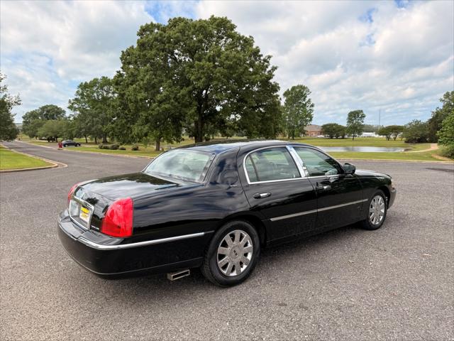 2007 Lincoln Town Car Designer Series