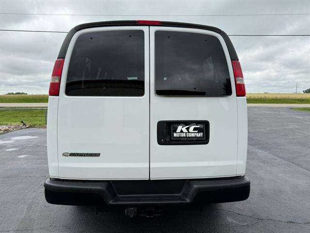 2018 Chevrolet Express LS
