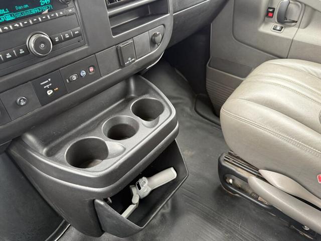 2018 Chevrolet Express LS
