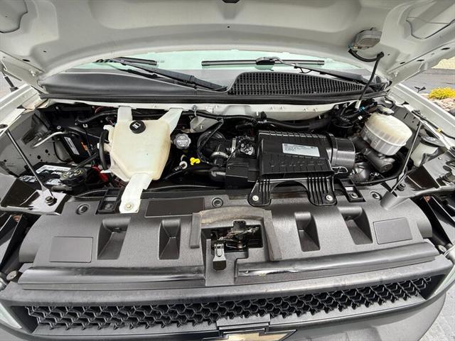 2018 Chevrolet Express LS