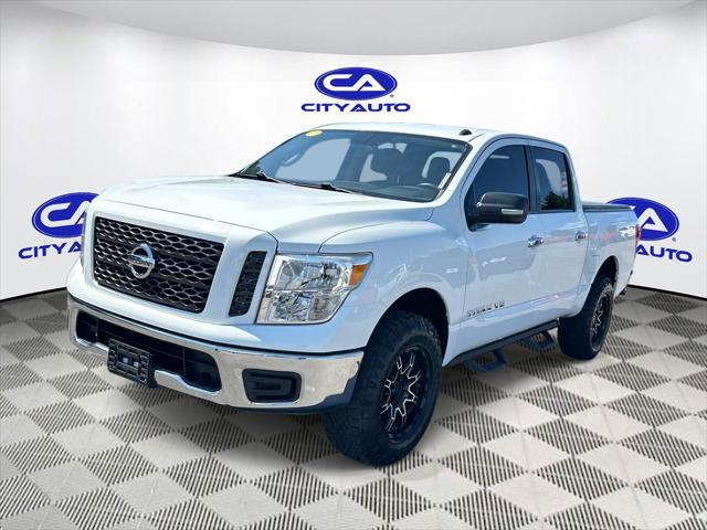 2019 Nissan Titan SV