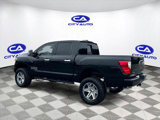 2021 Nissan Titan Crew Cab SV 4x4