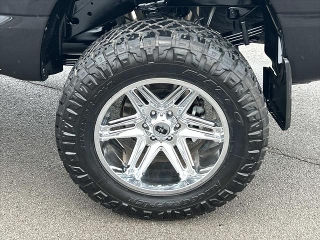 2021 Nissan Titan Crew Cab SV 4x4