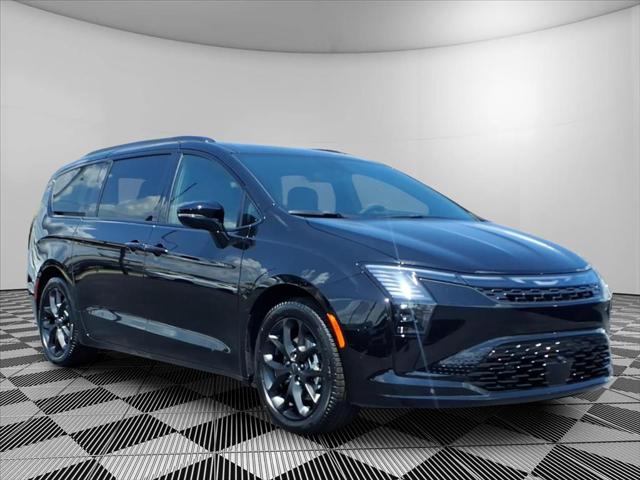 2027 Chrysler Pacifica Limited for sale in High Point, NC
