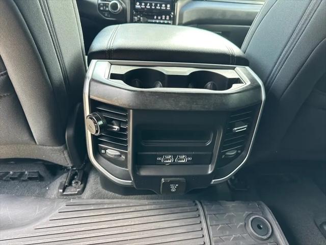 2022 Ram 1500 Big Horn Crew Cab 4x4 5'7" Box