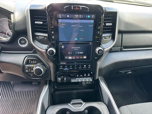 2022 Ram 1500 Big Horn Crew Cab 4x4 5'7" Box