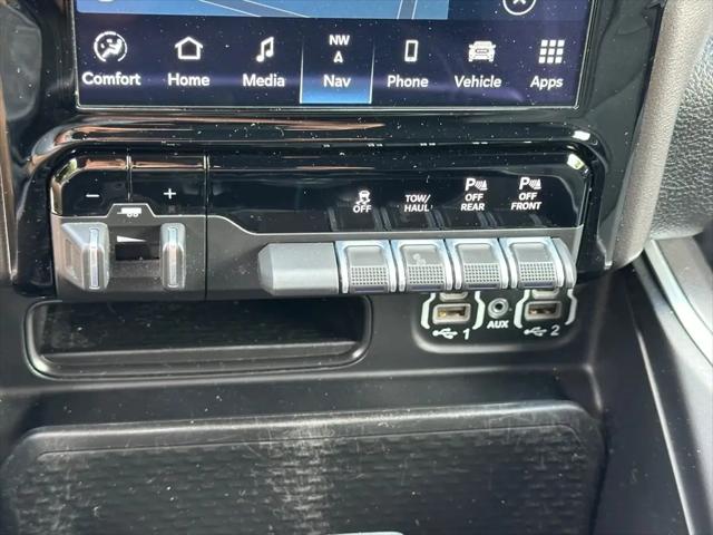 2022 Ram 1500 Big Horn Crew Cab 4x4 5'7" Box