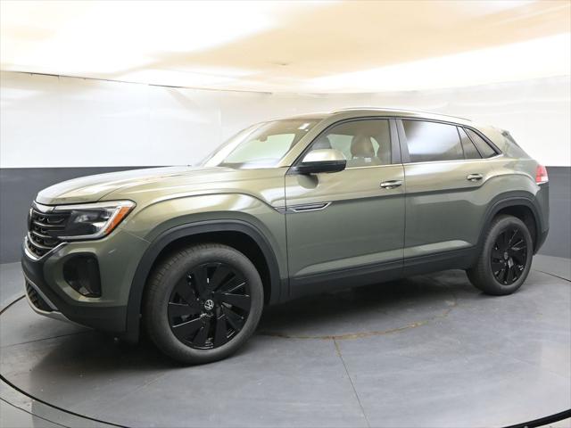 2026 Volkswagen Atlas Cross Sport SE with Technology
