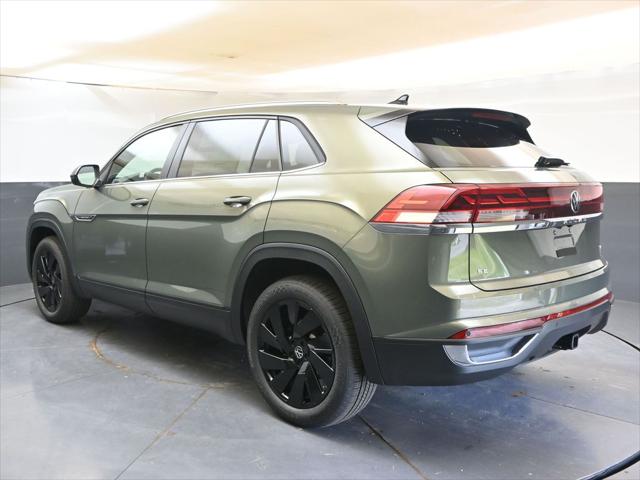 2026 Volkswagen Atlas Cross Sport SE with Technology