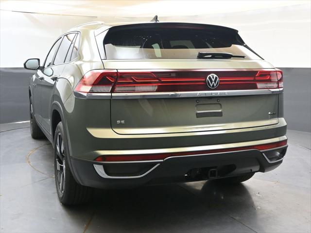 2026 Volkswagen Atlas Cross Sport SE with Technology