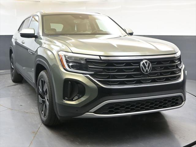2026 Volkswagen Atlas Cross Sport SE with Technology