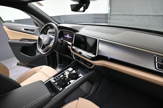 2026 Volkswagen Atlas Cross Sport SE with Technology