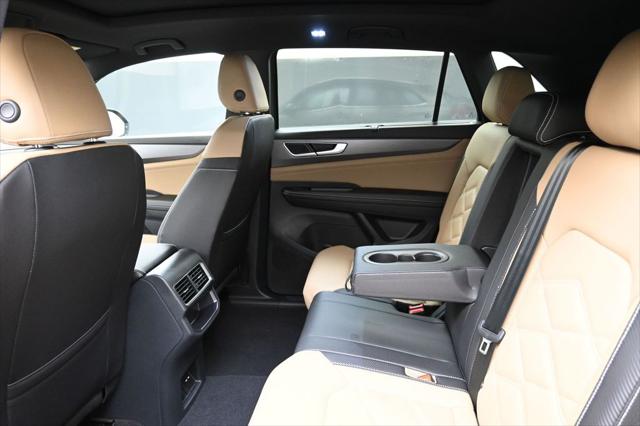 2026 Volkswagen Atlas Cross Sport SE with Technology