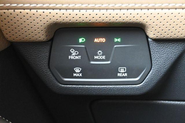 2026 Volkswagen Atlas Cross Sport SE with Technology