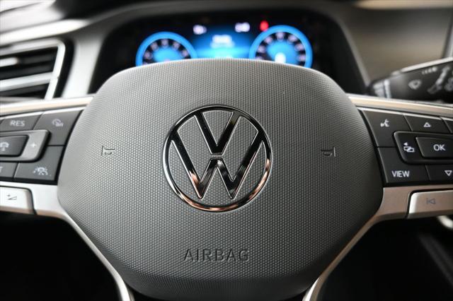 2026 Volkswagen Atlas Cross Sport SE with Technology