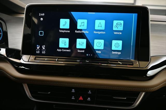 2026 Volkswagen Atlas Cross Sport SE with Technology