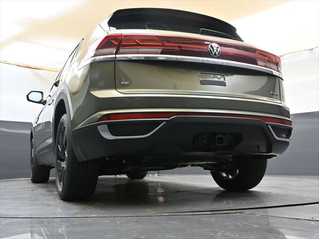 2026 Volkswagen Atlas Cross Sport SE with Technology