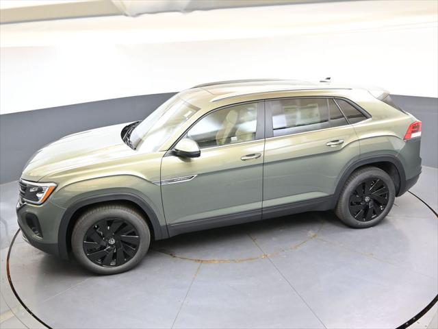 2026 Volkswagen Atlas Cross Sport SE with Technology