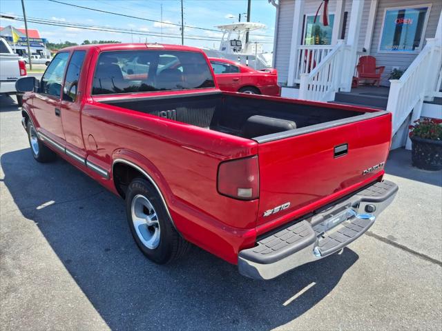 2001 Chevrolet S-10 LS