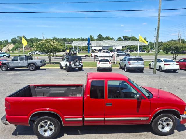 2001 Chevrolet S-10 LS