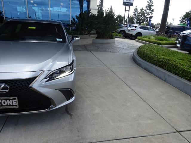 2023 Lexus ES 350 F SPORT Design