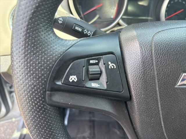 2013 Chevrolet Cruze LS Auto