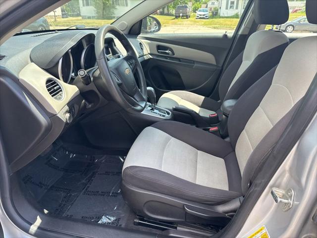 2013 Chevrolet Cruze LS Auto