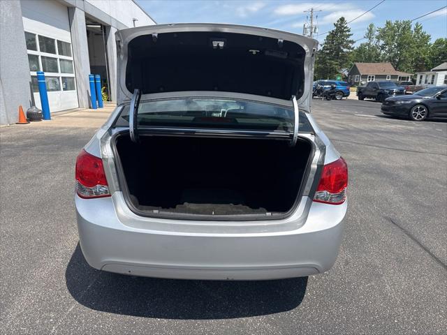 2013 Chevrolet Cruze LS Auto