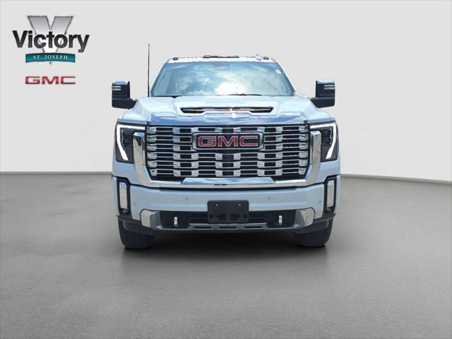 2026 GMC Sierra 2500HD Crew Cab, Standard Bed, Denali, 4WD