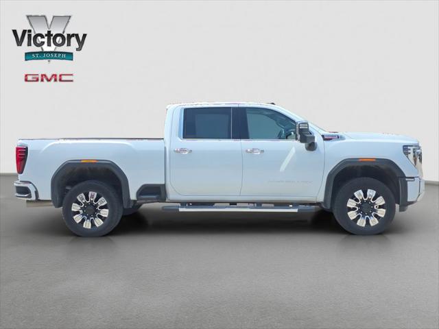 2026 GMC Sierra 2500HD Crew Cab, Standard Bed, Denali, 4WD