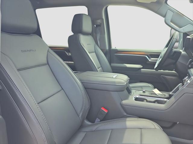 2026 GMC Sierra 2500HD Crew Cab, Standard Bed, Denali, 4WD