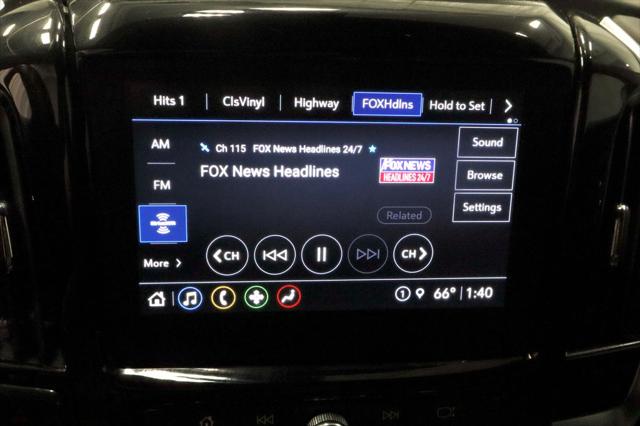 2022 Chevrolet Traverse AWD LT Leather