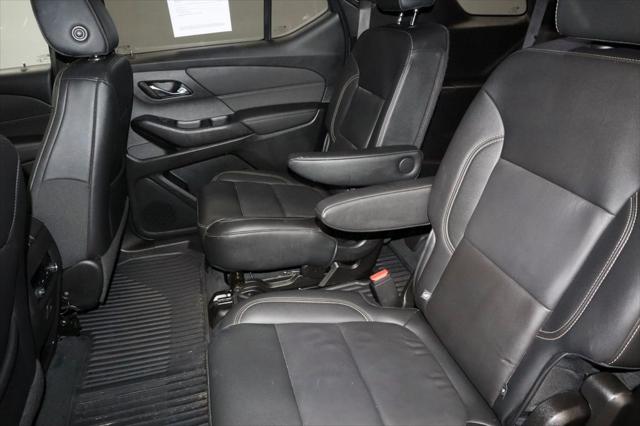 2022 Chevrolet Traverse AWD LT Leather