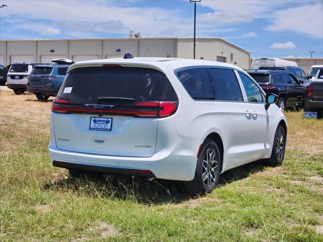 2027 Chrysler Pacifica Limited