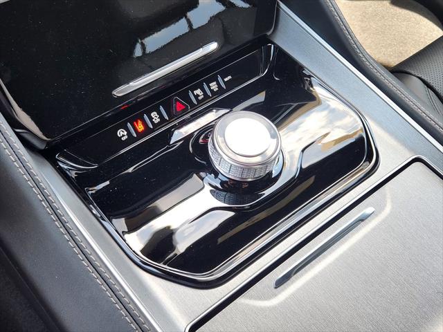 2026 Jeep Grand Wagoneer 4x2