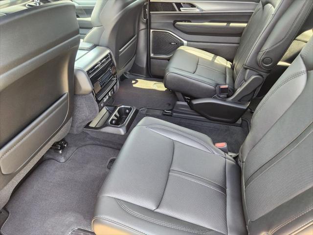 2026 Jeep Grand Wagoneer 4x2