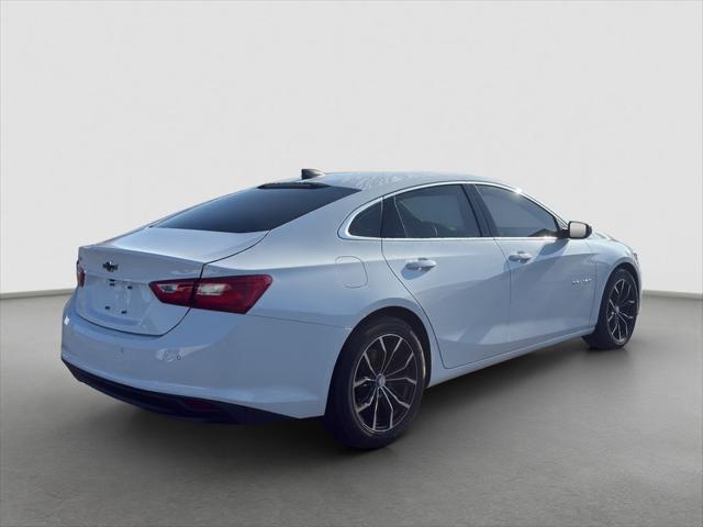 2022 Chevrolet Malibu FWD 1FL