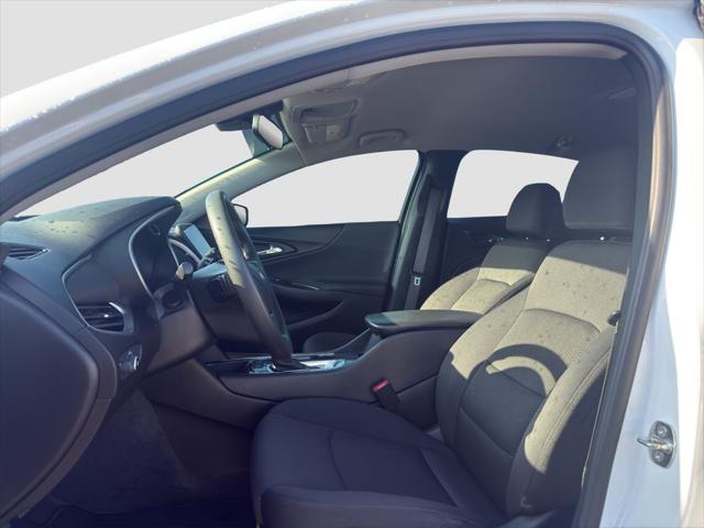 2022 Chevrolet Malibu FWD 1FL