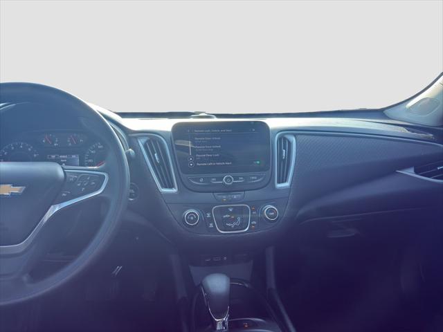 2022 Chevrolet Malibu FWD 1FL