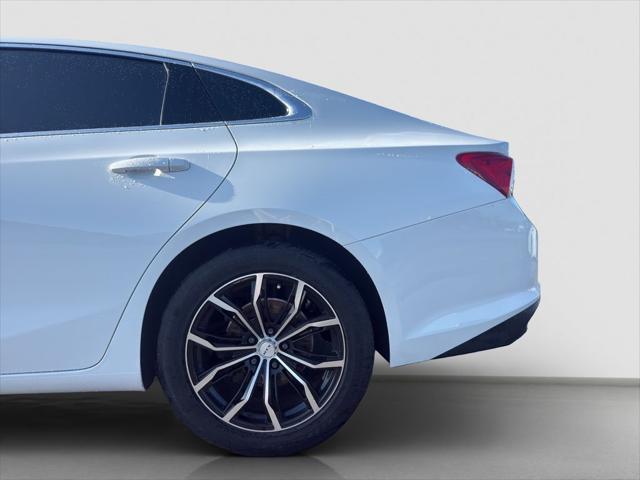 2022 Chevrolet Malibu FWD 1FL