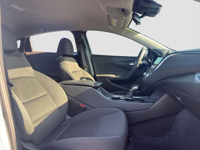 2022 Chevrolet Malibu FWD 1FL