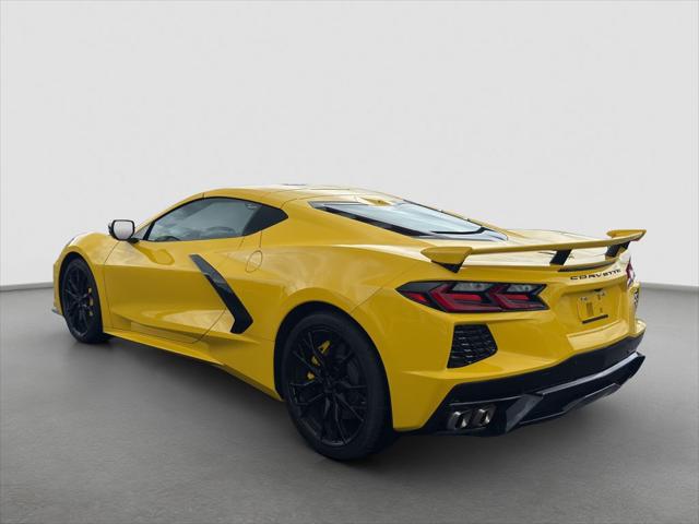 2025 Chevrolet Corvette Stingray RWD Coupe 2LT