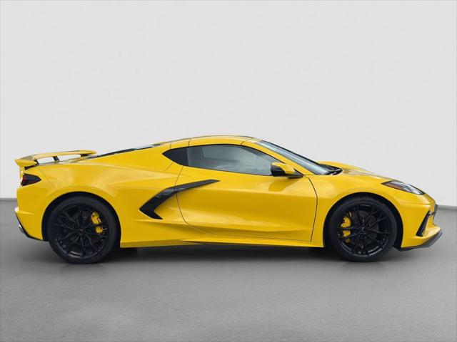 2025 Chevrolet Corvette Stingray RWD Coupe 2LT