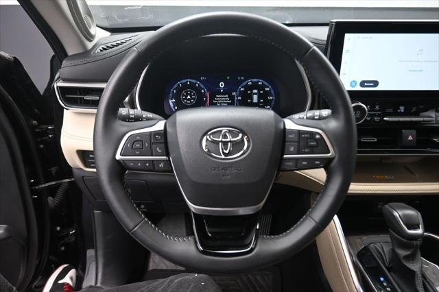 2025 Toyota Highlander Limited