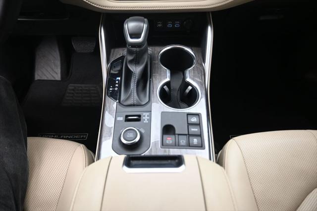 2025 Toyota Highlander Limited
