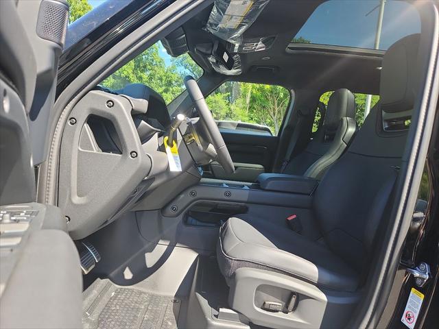 2026 Land Rover Defender P635 OCTA