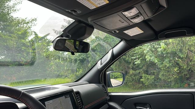 2024 Nissan Frontier Crew Cab PRO-4X 4x4