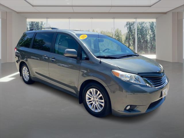2012 Toyota Sienna XLE V6 8 Passenger for sale in Des Moines, IA