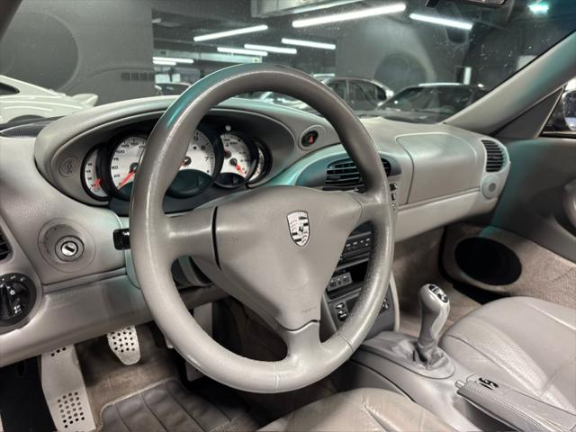 2000 Porsche 911 Carrera